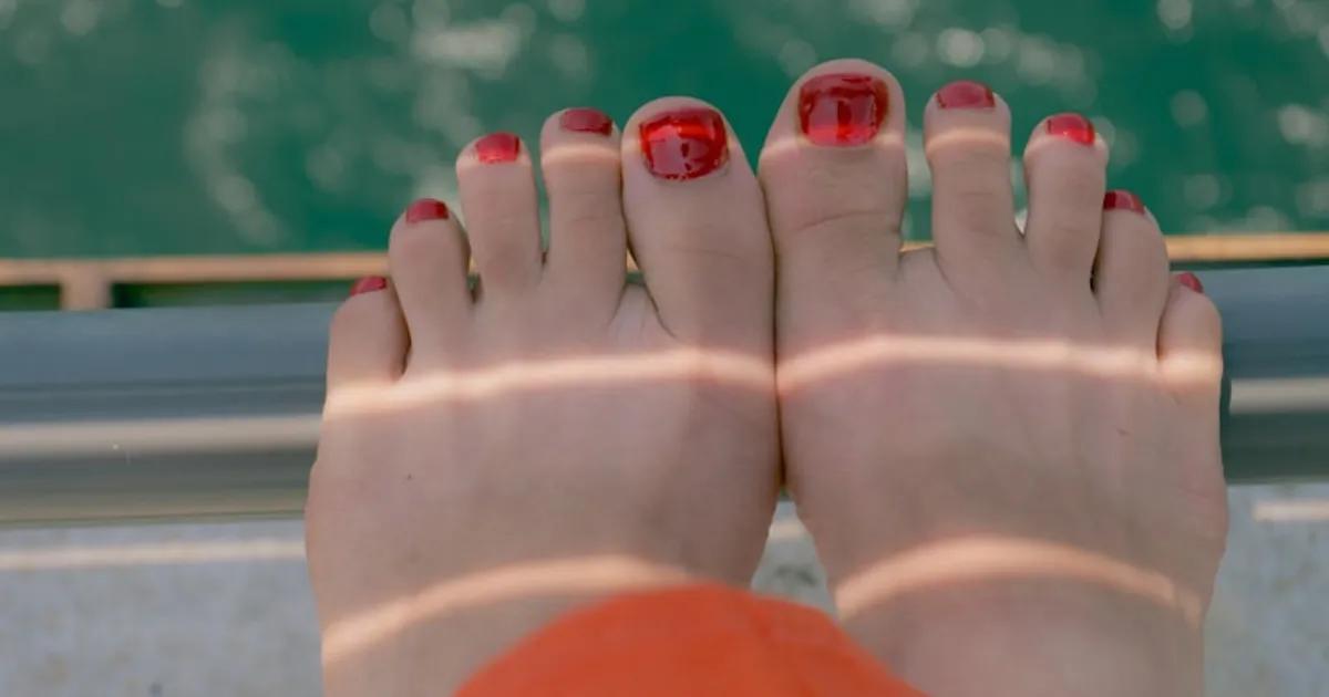 Cuidado de Pies Después de Pedicura: Guía Completa de Mantenimiento