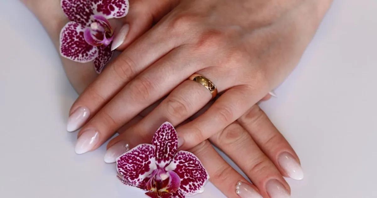 Gel vs Polygel vs Acrílicas: Cuál Elegir para tus Uñas en Gandía y Ontinyent