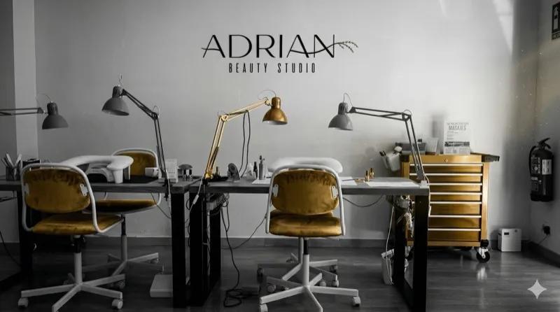 Uñas en Gandía: Servicios Profesionales de Manicura en Adrian Beauty Studio